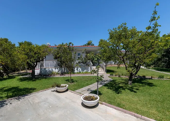 Angelana Beach Villa